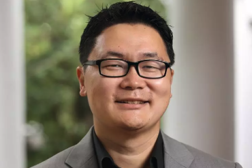 Headshot of Kyusang Lee, associate professor